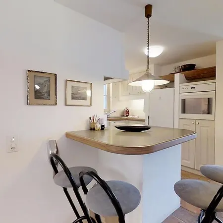 Luorza Apartment